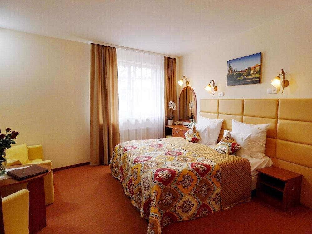Adler Aparthotel Krakau