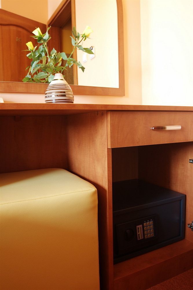 Aparthotel Adler