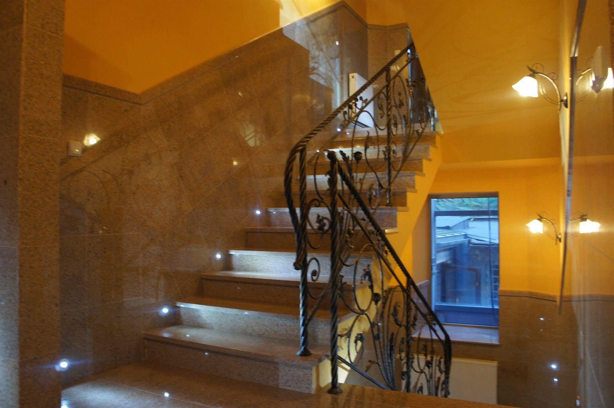 Adler Aparthotel Krakau